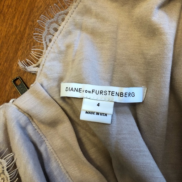 Diane Von Furstenberg Lace Dress. Size 4. - Picture 5 of 6